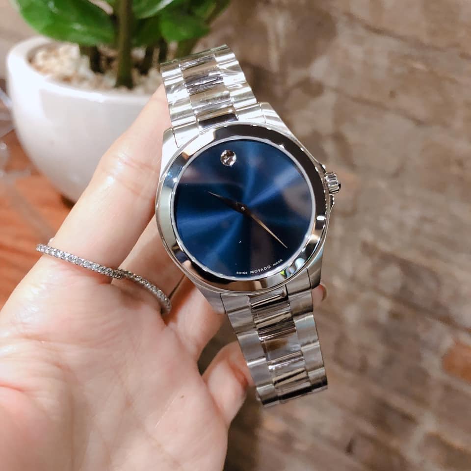 Movado junior 2024 sport diamond